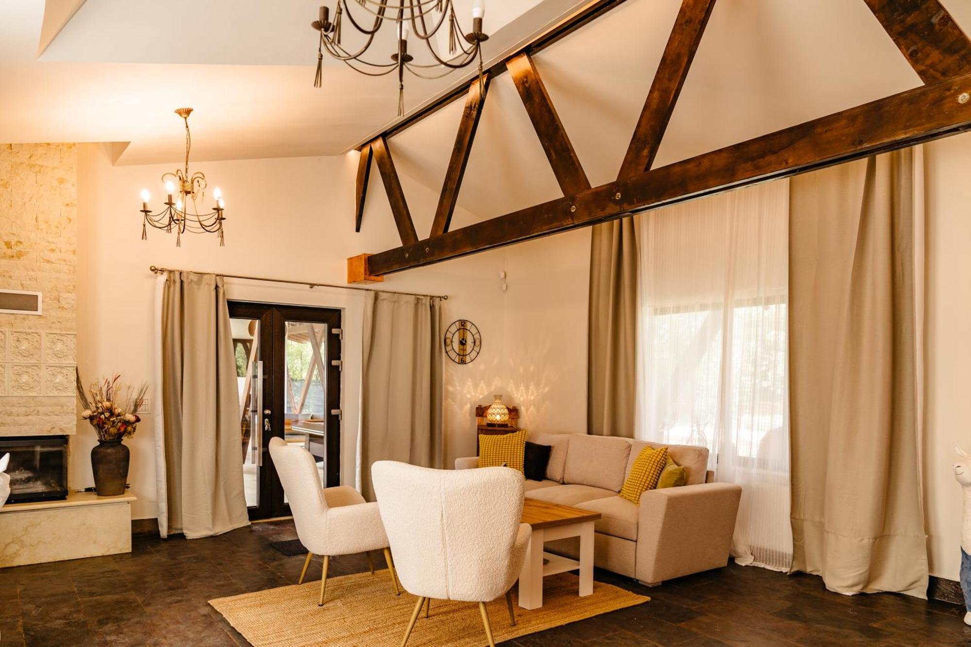 The Tribe Alpaca Retreat Hotel Branesti ภายนอก รูปภาพ