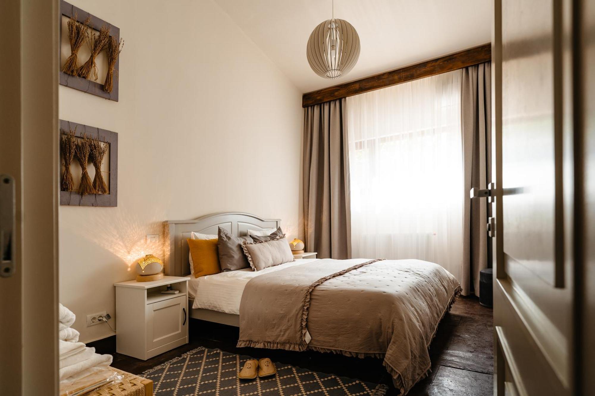 The Tribe Alpaca Retreat Hotel Branesti ภายนอก รูปภาพ